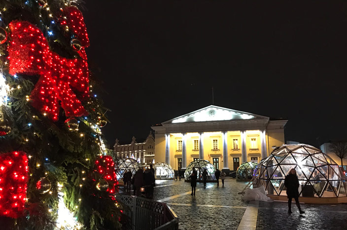 Vilnius Sehenswürdigkeiten: Weihnachtsmarkt Rathausplatz